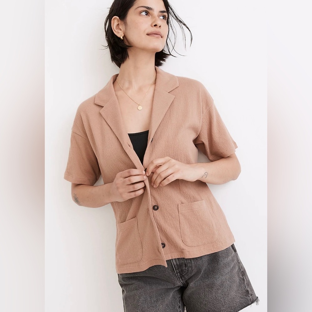 Knit light spun camp shirt in faded earth color
